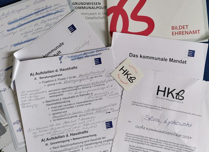 Ein Haufen von Lernmaterialien mit meinem Kommunalzertifikat